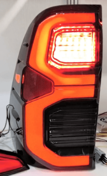 Faros Posteriores Hilux Estilo GR