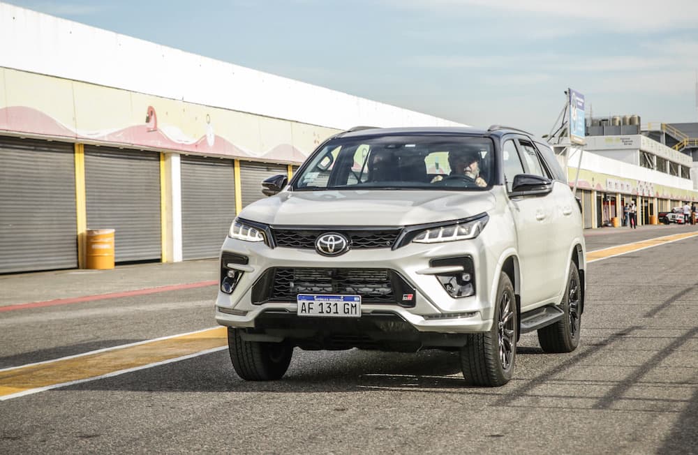 Kit conversión Fortuner 2016–2020 → Legender GR 2021